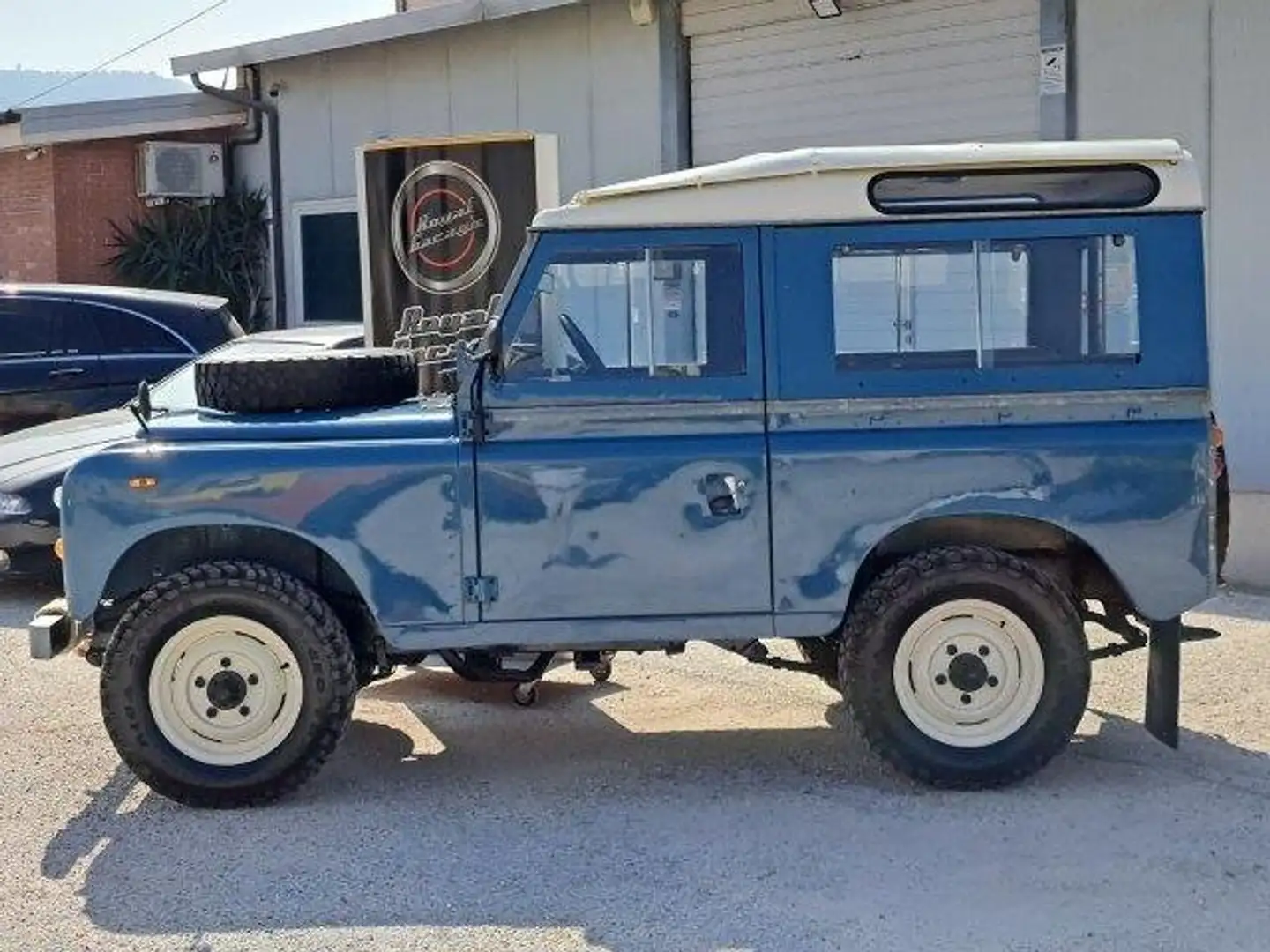 Land Rover Defender 88 2.3 d 3°s. safari 4x4 Blu/Azzurro - 2
