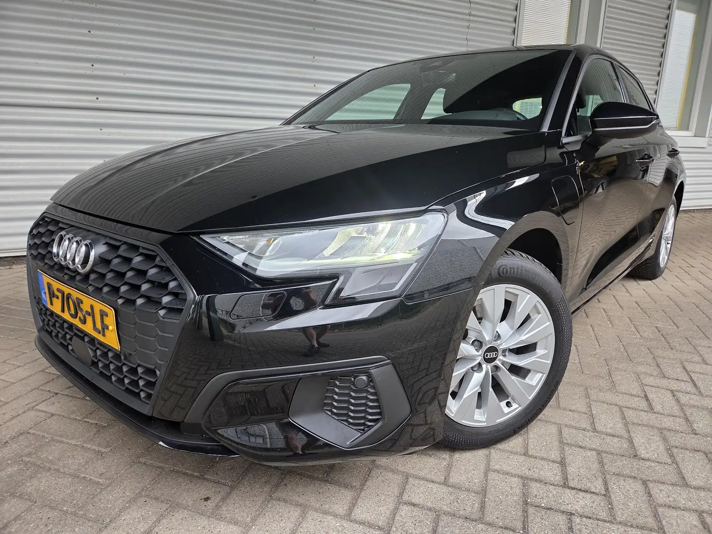 Audi A3 Sportback 40 TFSI e Edition Noir - 2