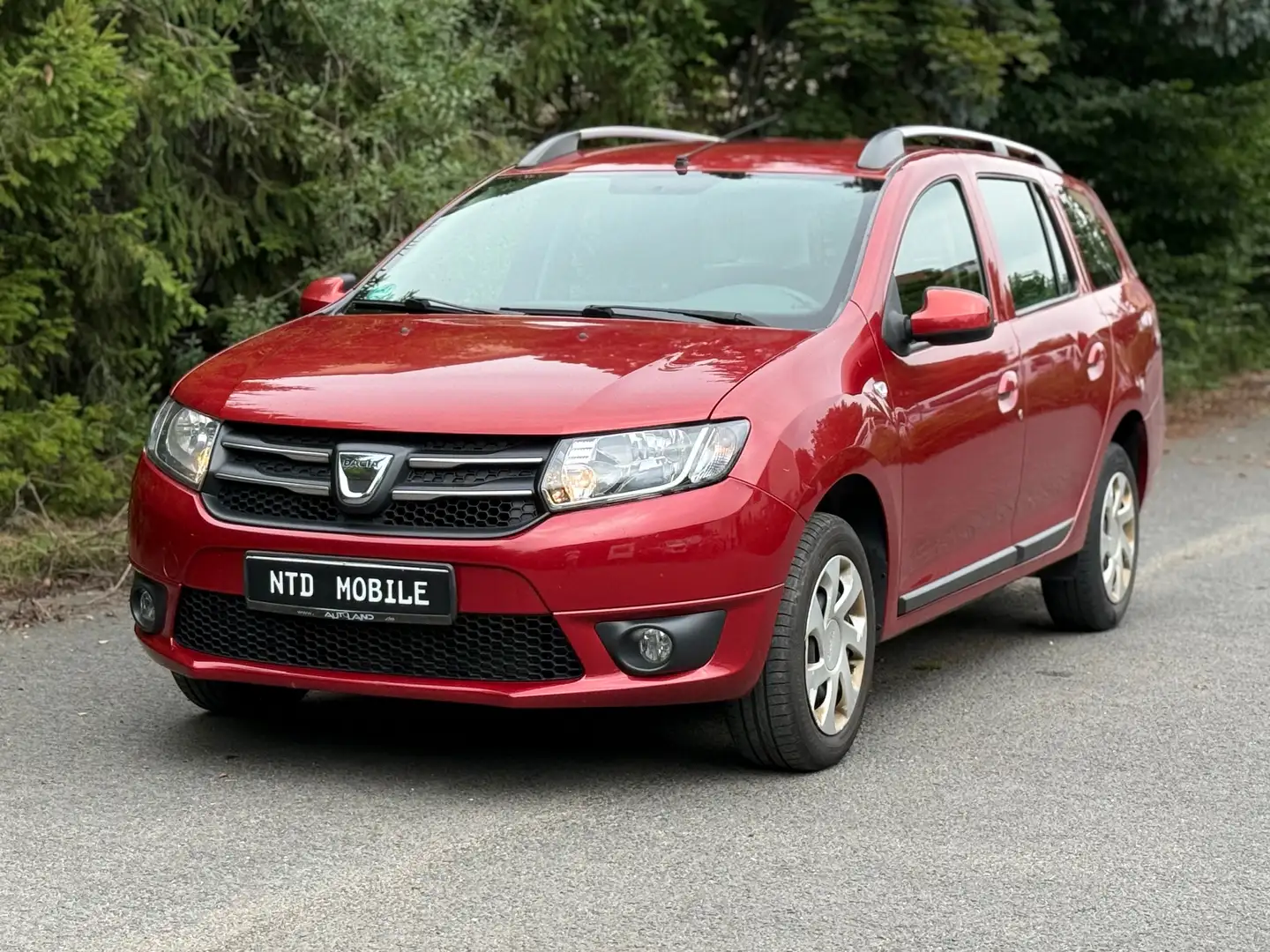 Dacia Logan 1.2 Essentiel +KLIMA+ZV+S-HEFT+KOMBI+ Roşu - 2