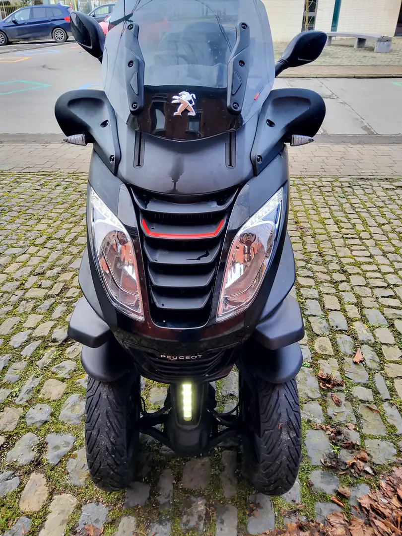 Peugeot Metropolis AA BB Negro - 1