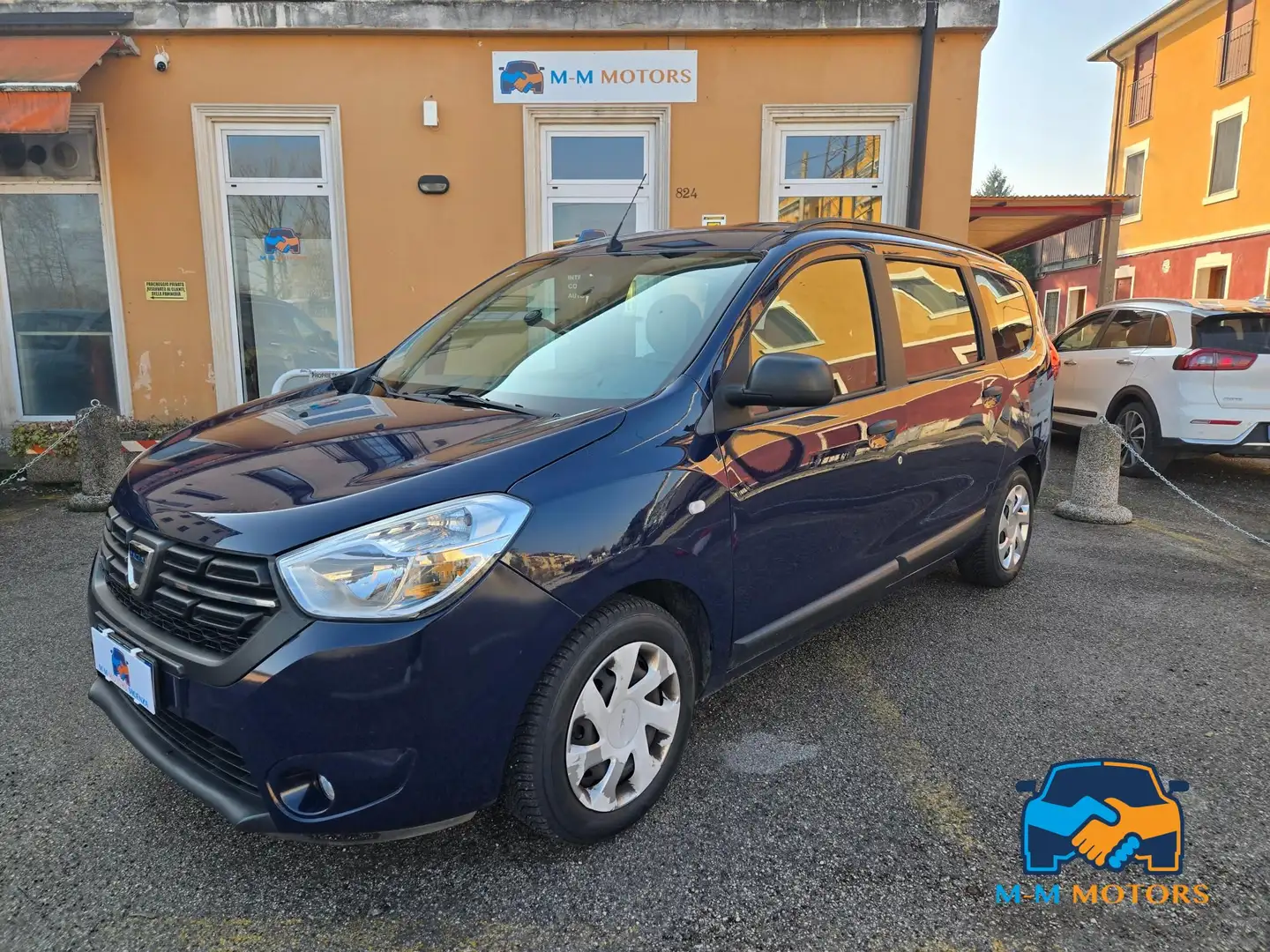 Dacia Lodgy 1.5 blue dci Essential s&s 95cv 7p.ti my19 Bleu - 1