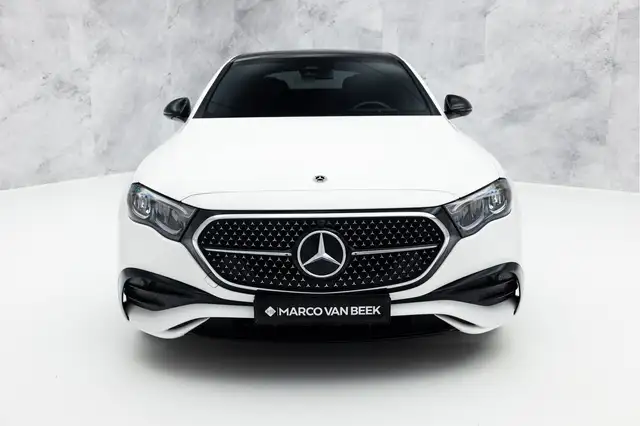 Mercedes-Benz E-Class view 9