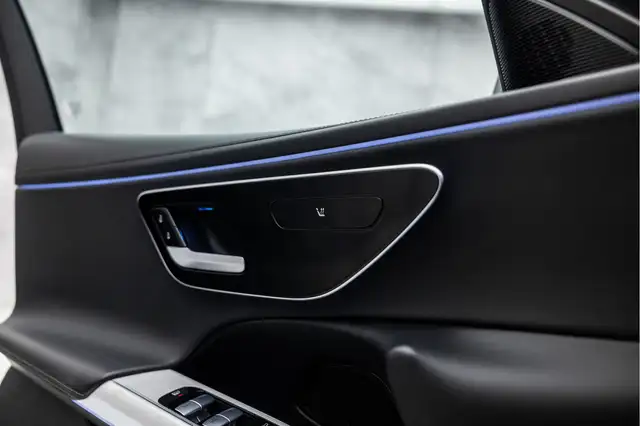 Mercedes-Benz E-Class view 24