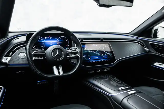 Mercedes-Benz E-Class view 13