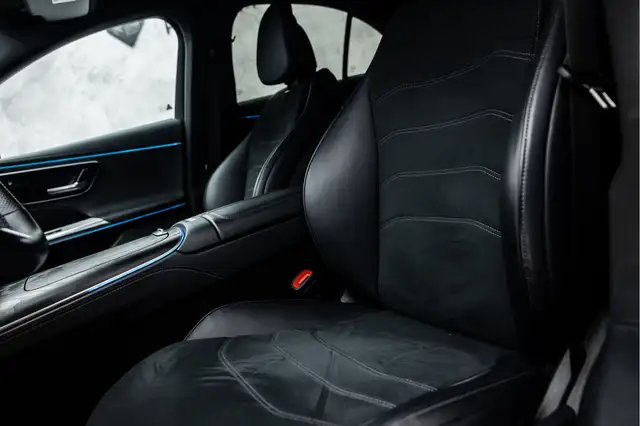 Mercedes-Benz E-Class view 21