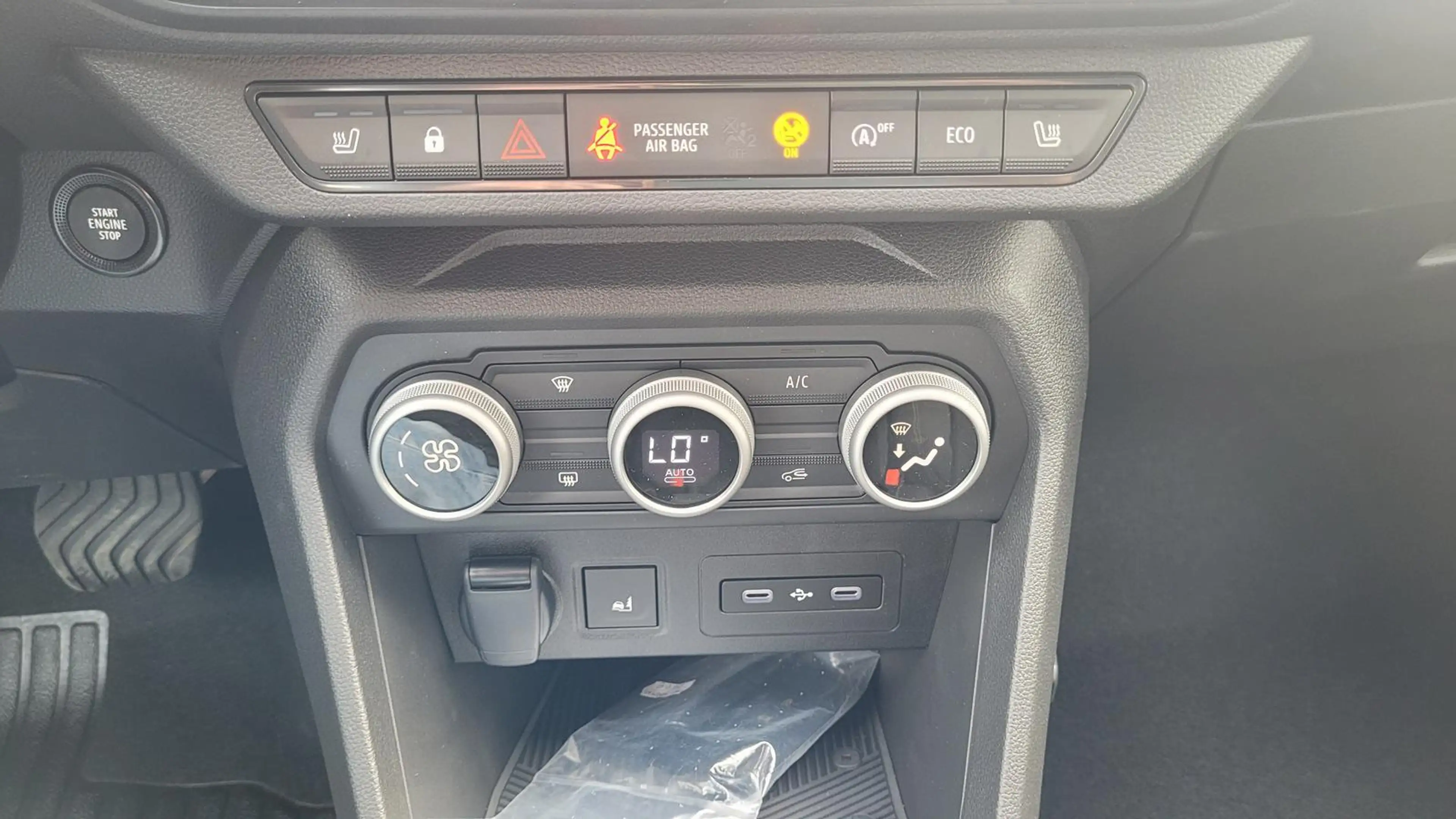 Dacia Sandero Stepway Expression Step 2026 ECO-G 120AT Extrem... — photo 11