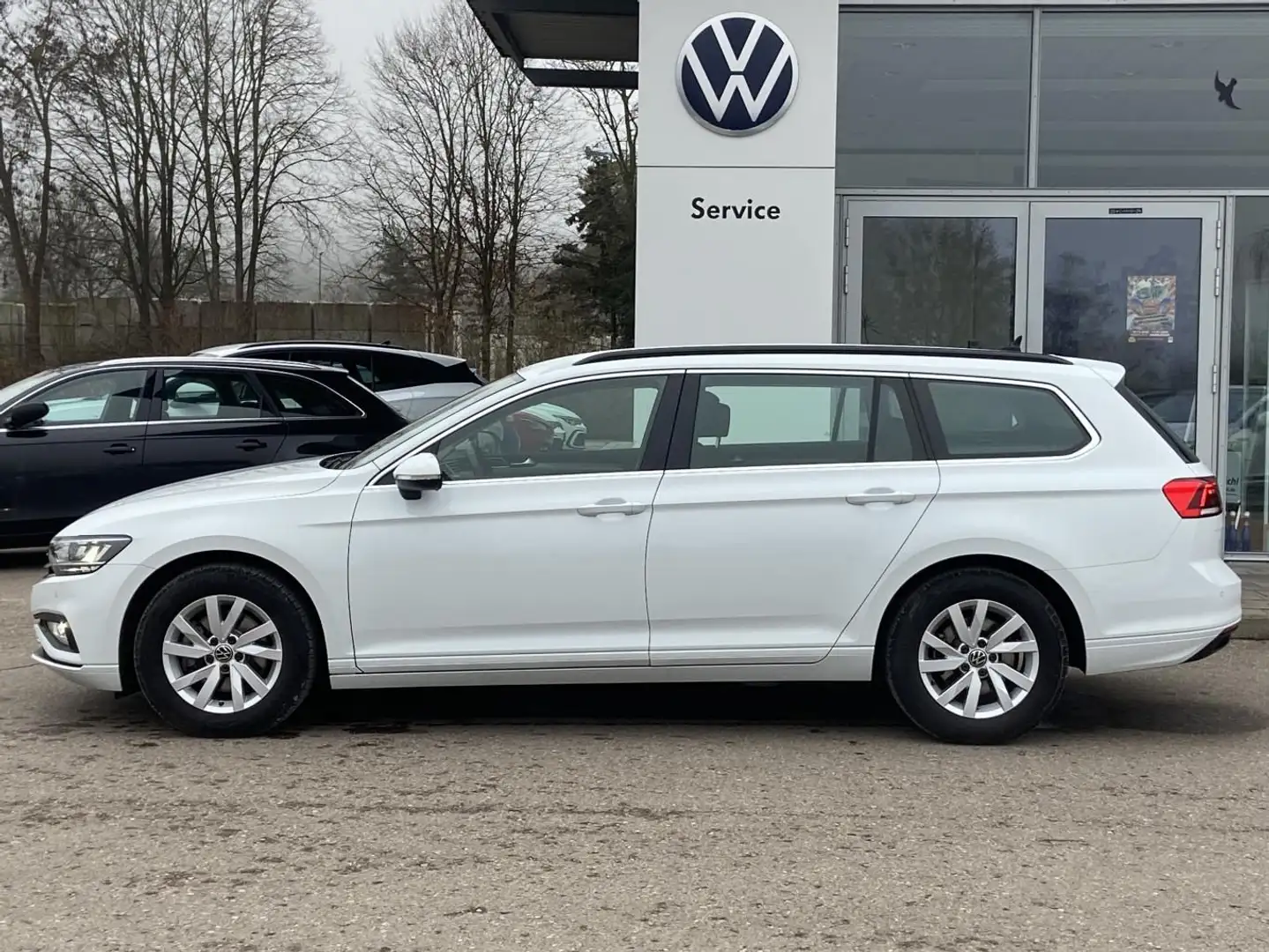 Volkswagen Passat Variant 2.0 TDI DSG Business NAVI+LED+KAM Weiß - 2