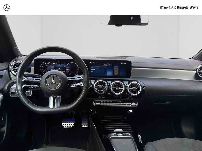 Mercedes-Benz CLA 180 CLA AMG Line — photo 10