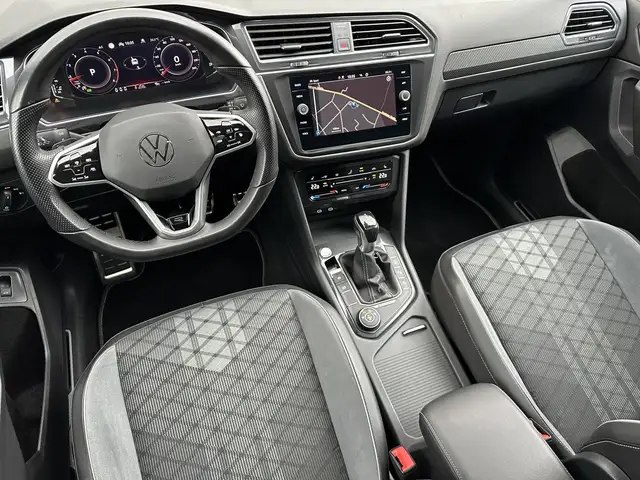 Volkswagen Tiguan Allspace view 16