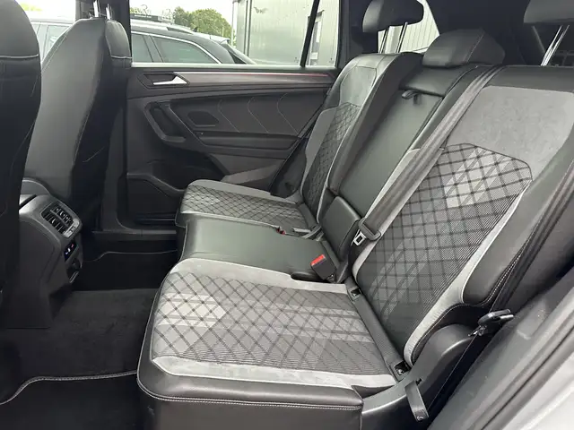 Volkswagen Tiguan Allspace view 15