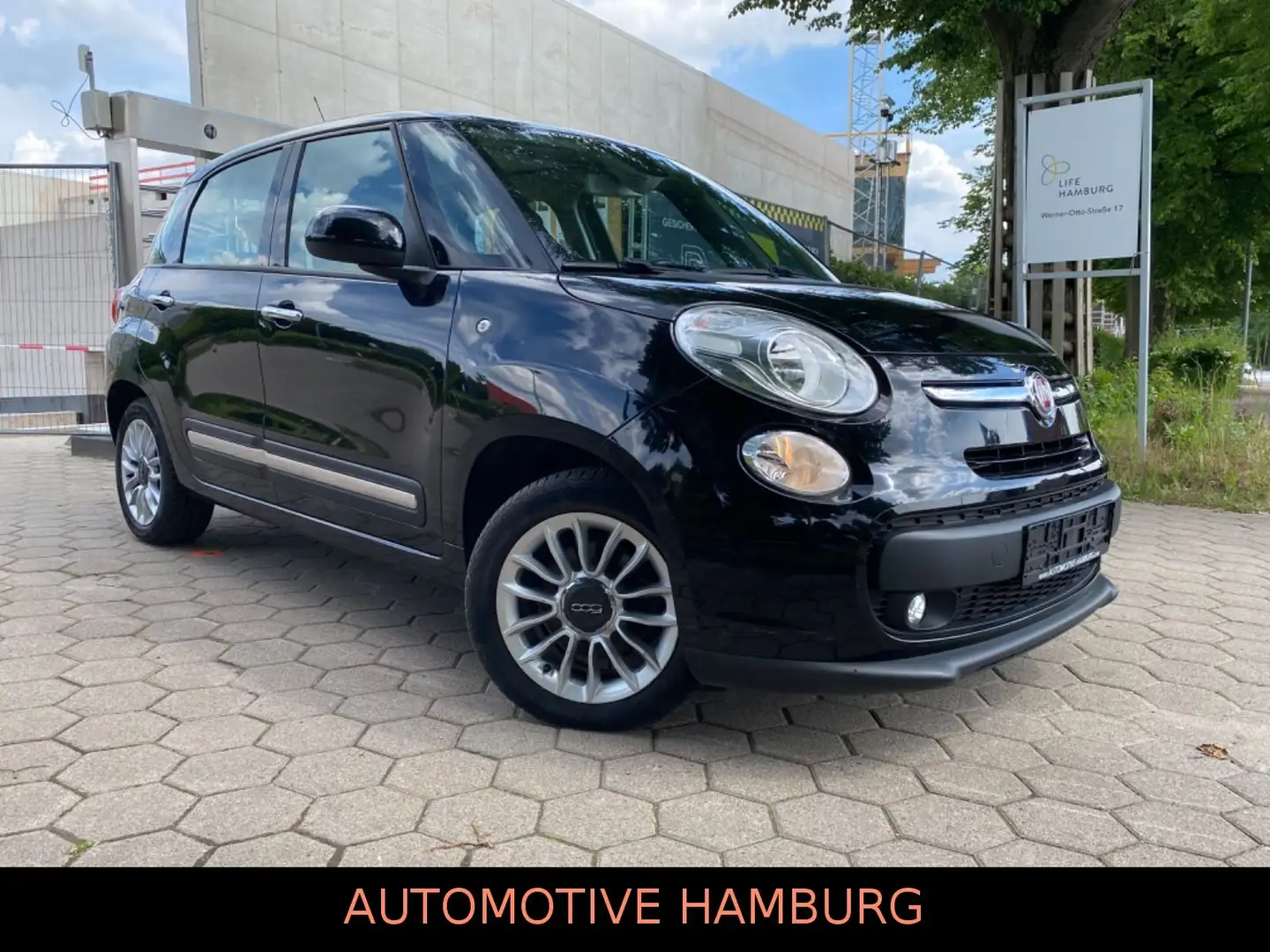 Fiat 500L *Klima*Leder*Sitzheizung*elekt.Panorama*1.Hd Schwarz - 2