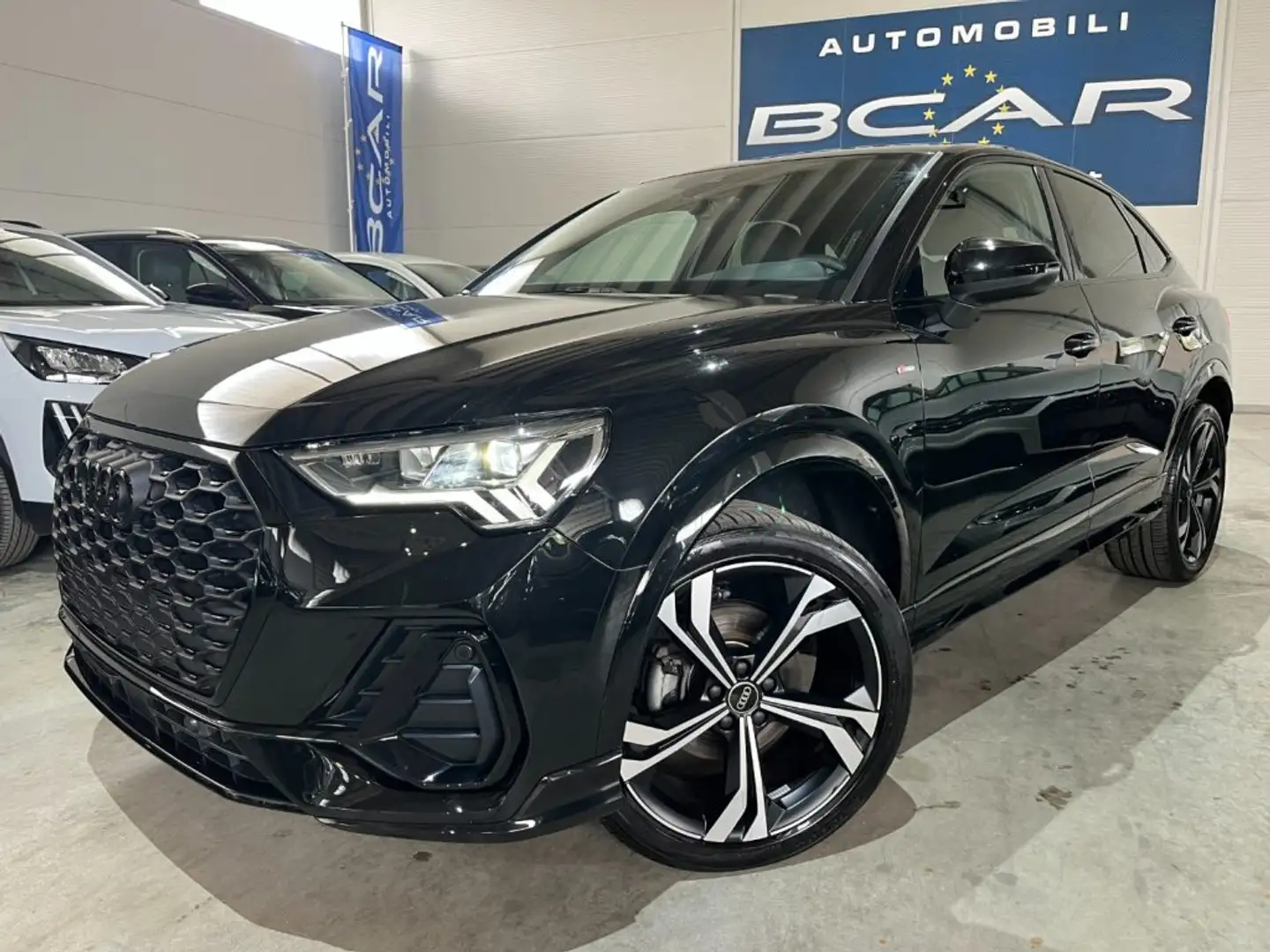 Audi Q3 SPB 35TDI Stronic Identity Black S line "20 Sline Nero - 1
