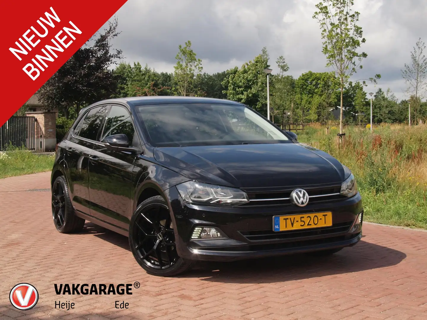 Volkswagen Polo 1.0 TSI Comfortline | Camera | Apple Carplay | Cru Zwart - 1