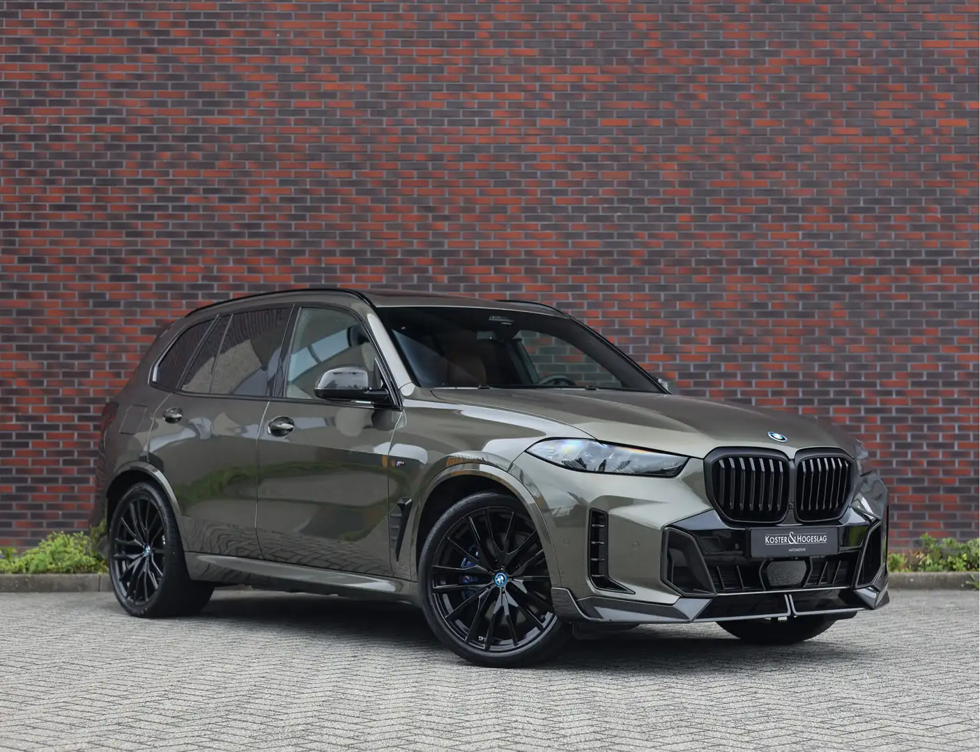 BMW X5 50e xDrive | M Performance - Pano - Trekhaak - Mas Groen - 1