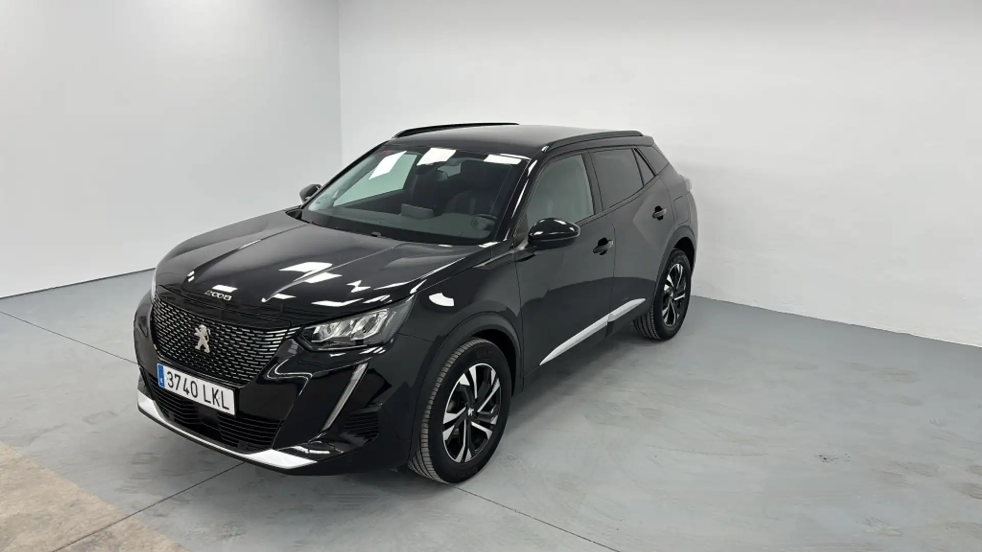 Peugeot 2008 1.2 PureTech S&S Allure 130 Noir - 1