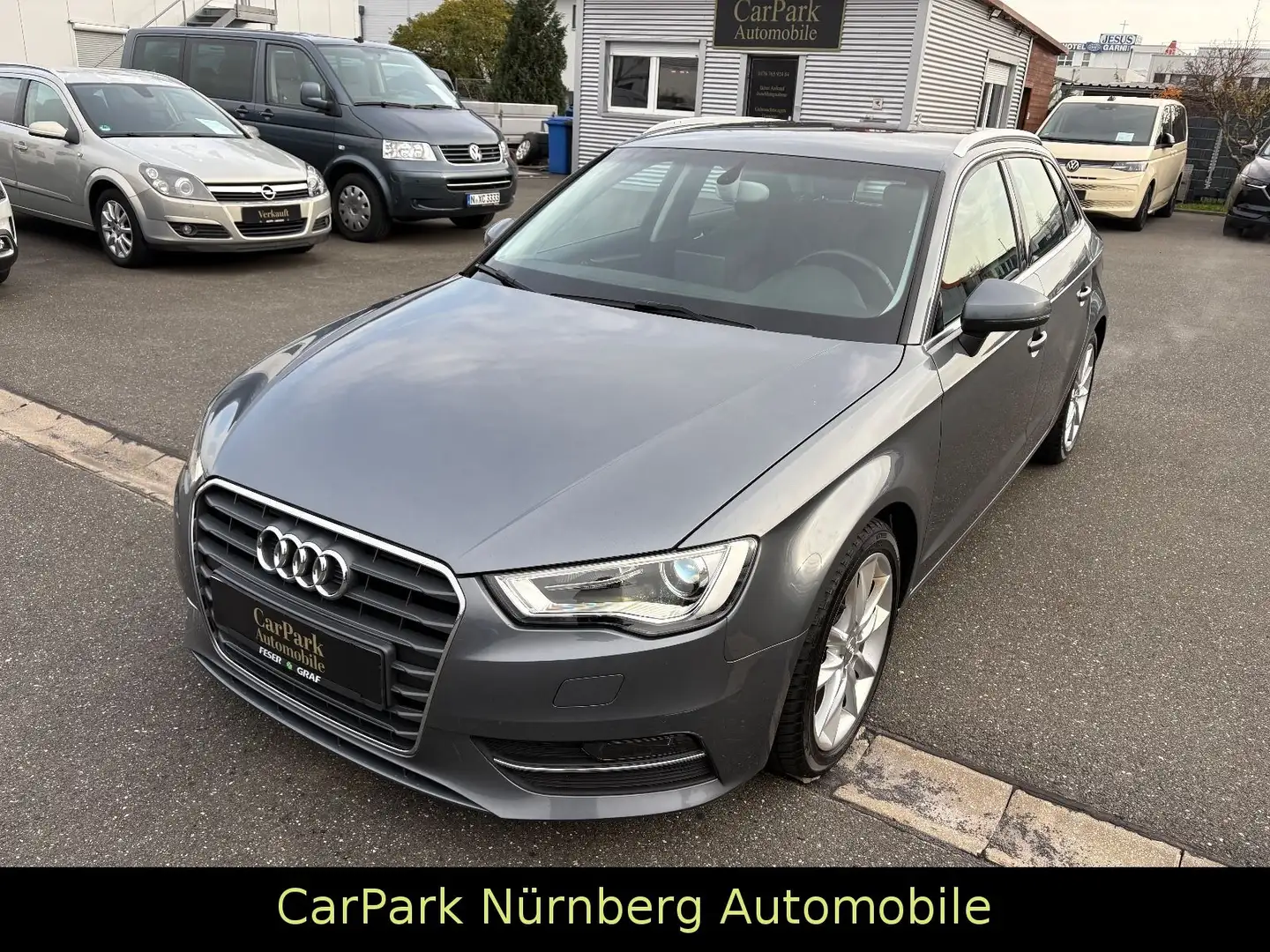 Audi A3 Sportback Ambition Automatik Gris - 1
