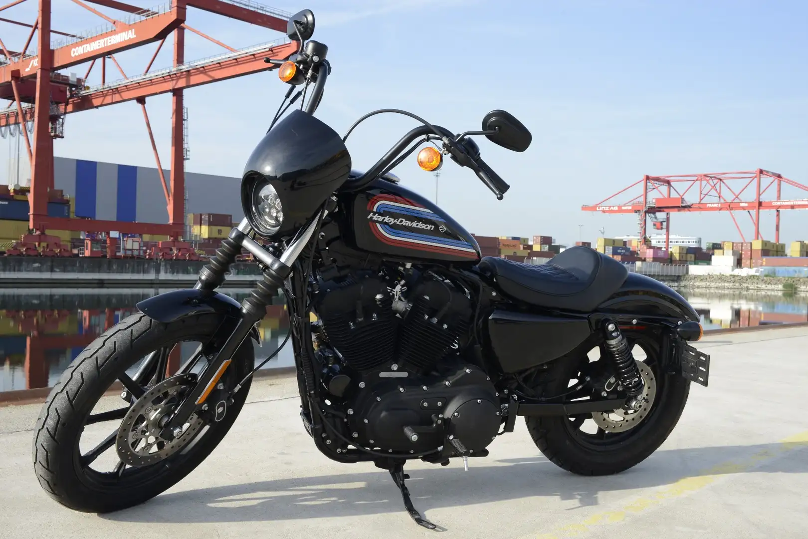 Harley-Davidson Sportster 1200 Černá - 2