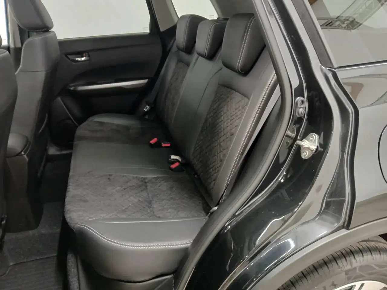 Suzuki Vitara 1.4 129cv PANORAMA / CAMERA / NAVI, миниатюра 18