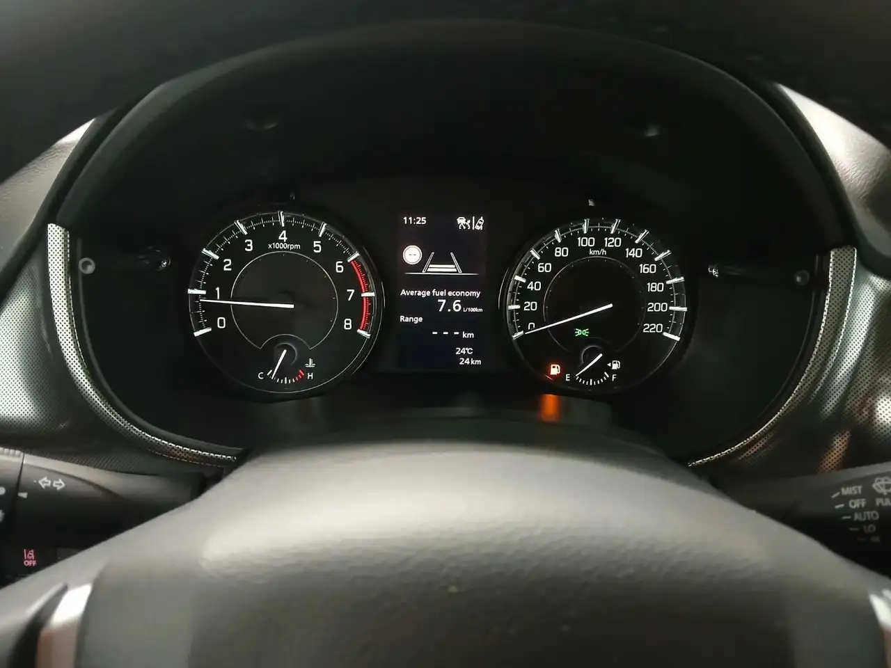 Suzuki Vitara 1.4 129cv PANORAMA / CAMERA / NAVI, миниатюра 12