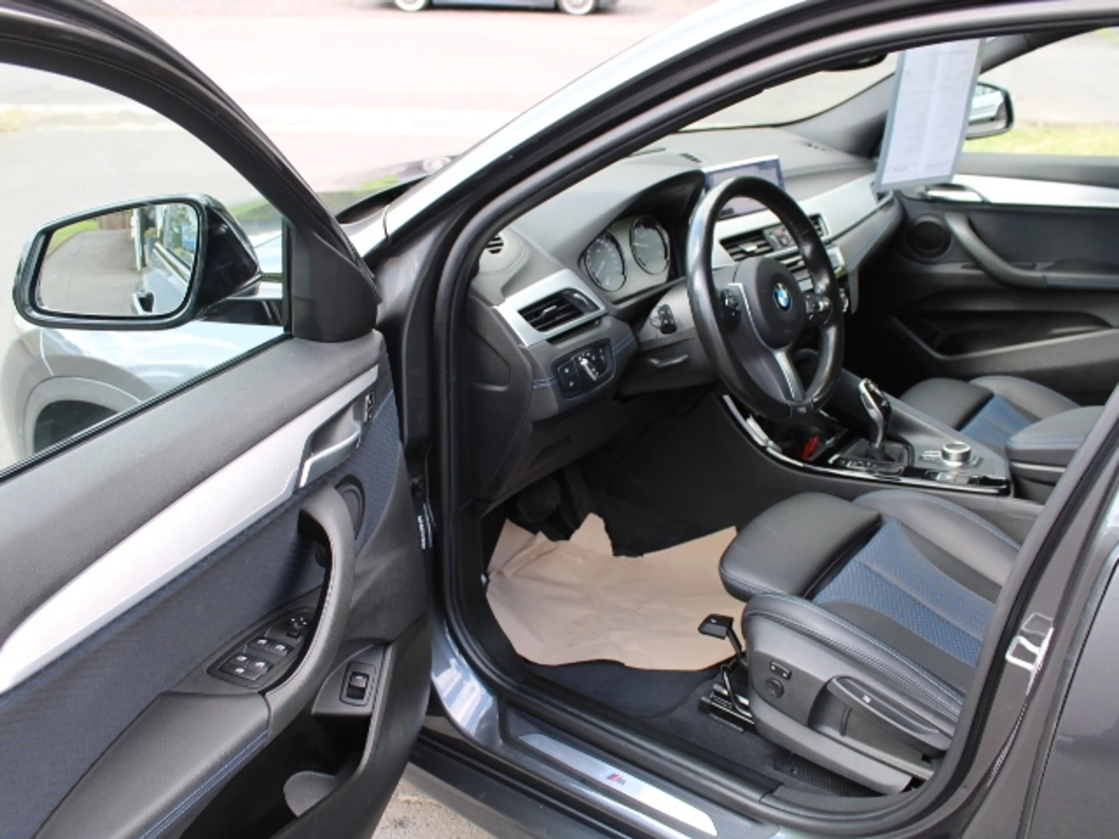 BMW X2 sDrive18d M Sport Sport-Auto- -NAVI-LED-PDC — photo 10