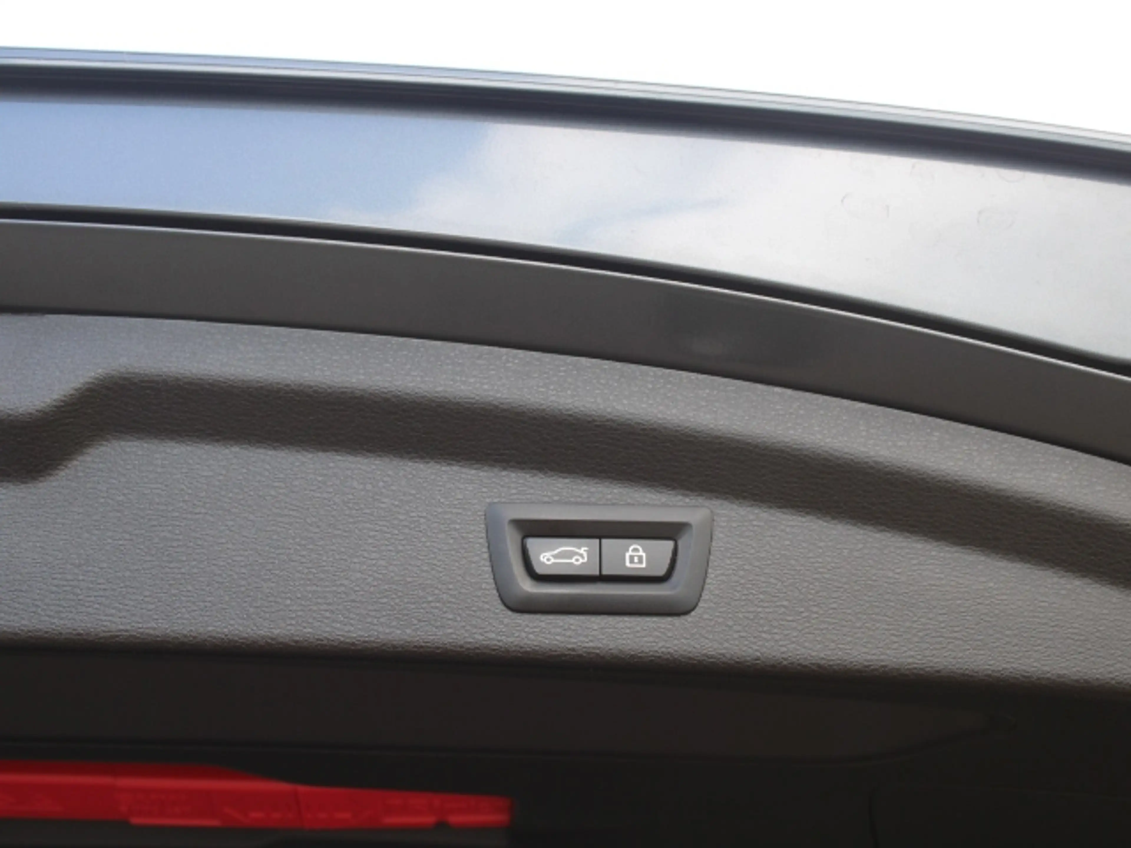 BMW X2 sDrive18d M Sport Sport-Auto- -NAVI-LED-PDC — photo 9