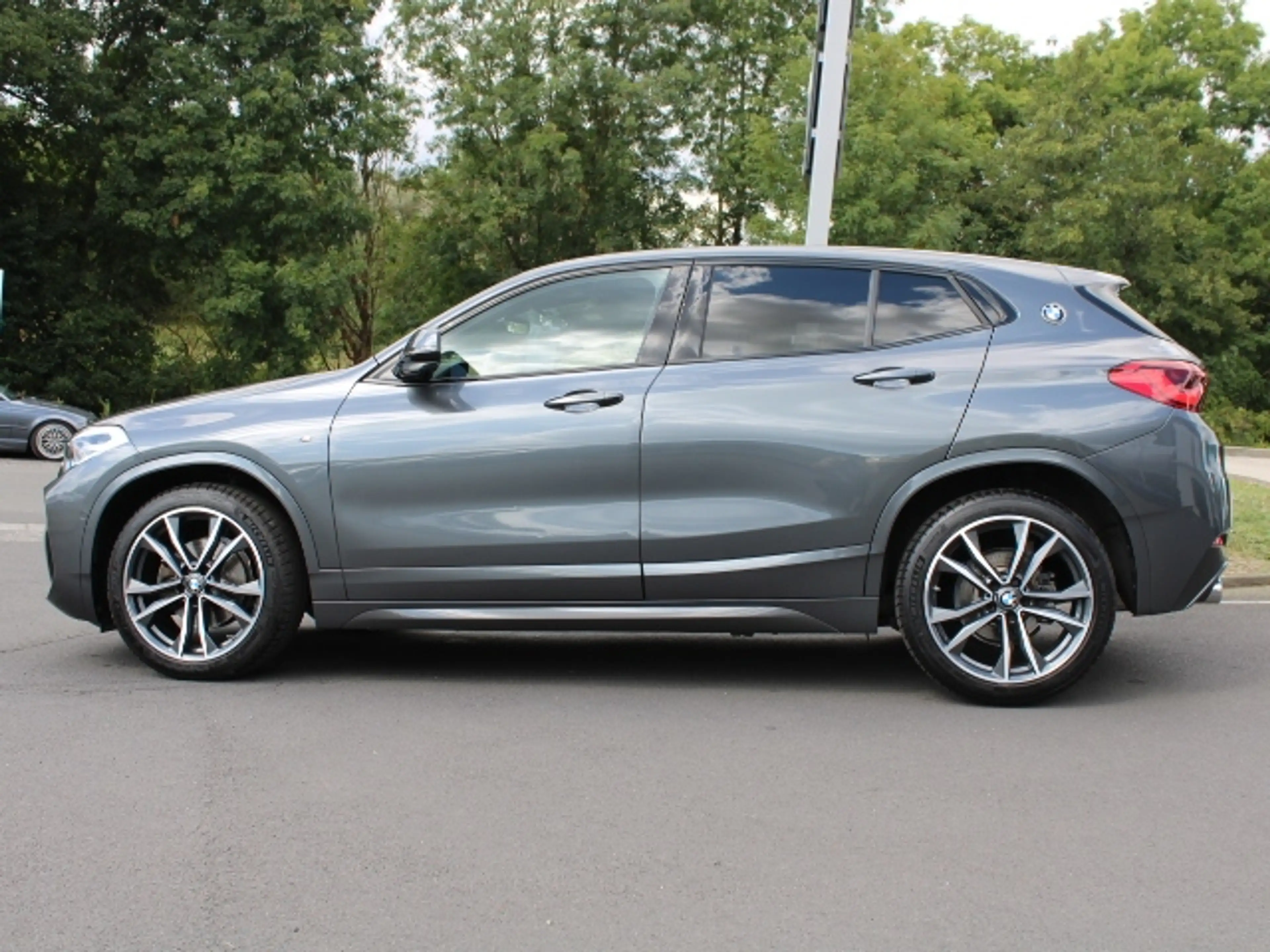 BMW X2 sDrive18d M Sport Sport-Auto- -NAVI-LED-PDC — photo 6
