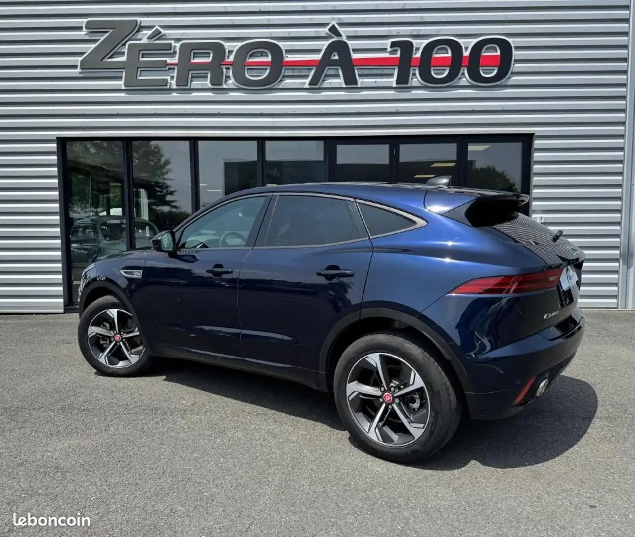 Jaguar E-Pace SE - 2