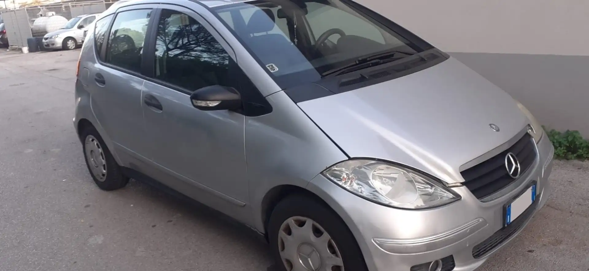 Mercedes-Benz A 160 A 160 cdi Avantgarde Gris - 2