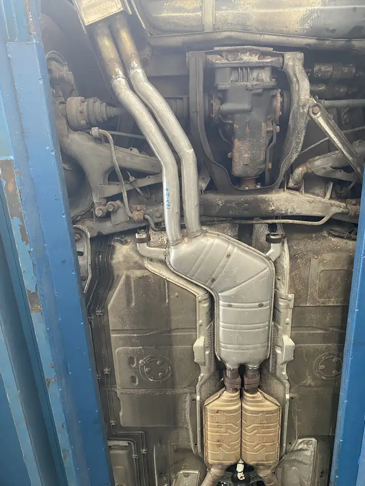 BMW 740i V8, foto 10