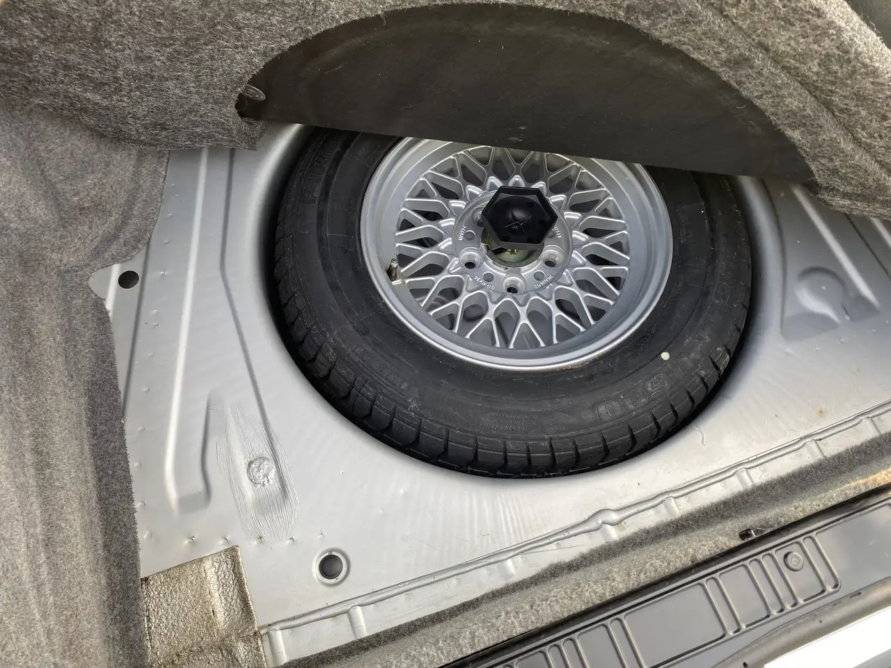 BMW 740i V8, foto 7