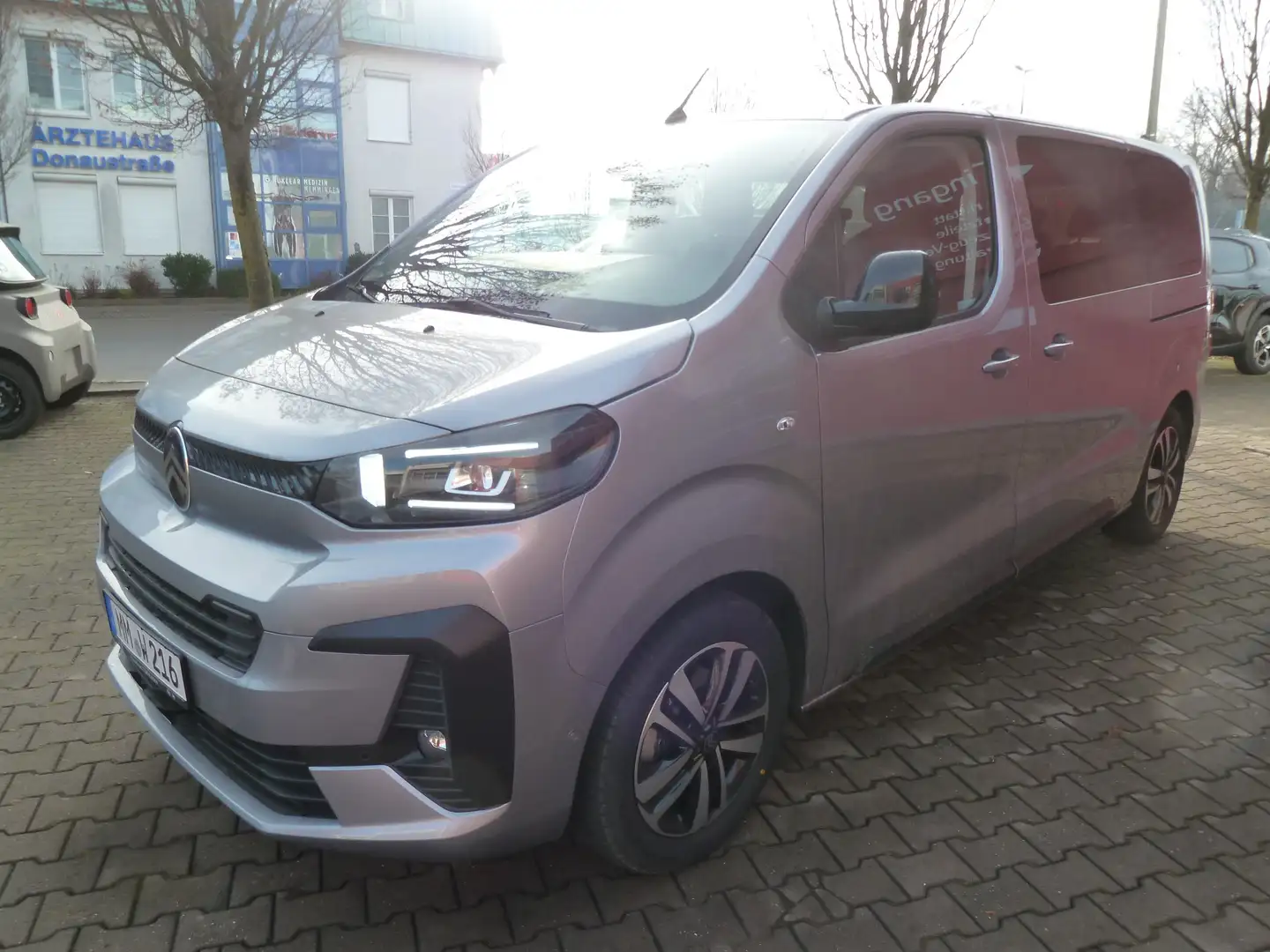 Citroen Spacetourer Spacetourer 2.0 BlueHDi 180 M EAT8 Plus AHK Silber - 2