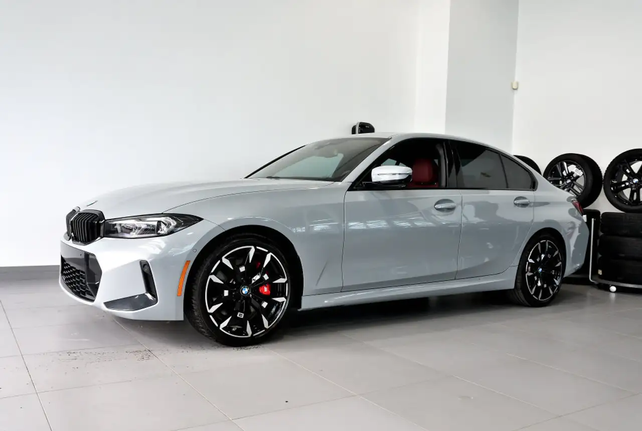BMW 3 Series photo BMW 3 Series