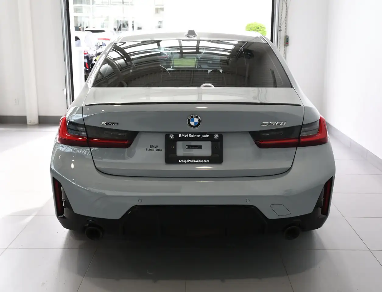 BMW 3 Series photo BMW 3 Series