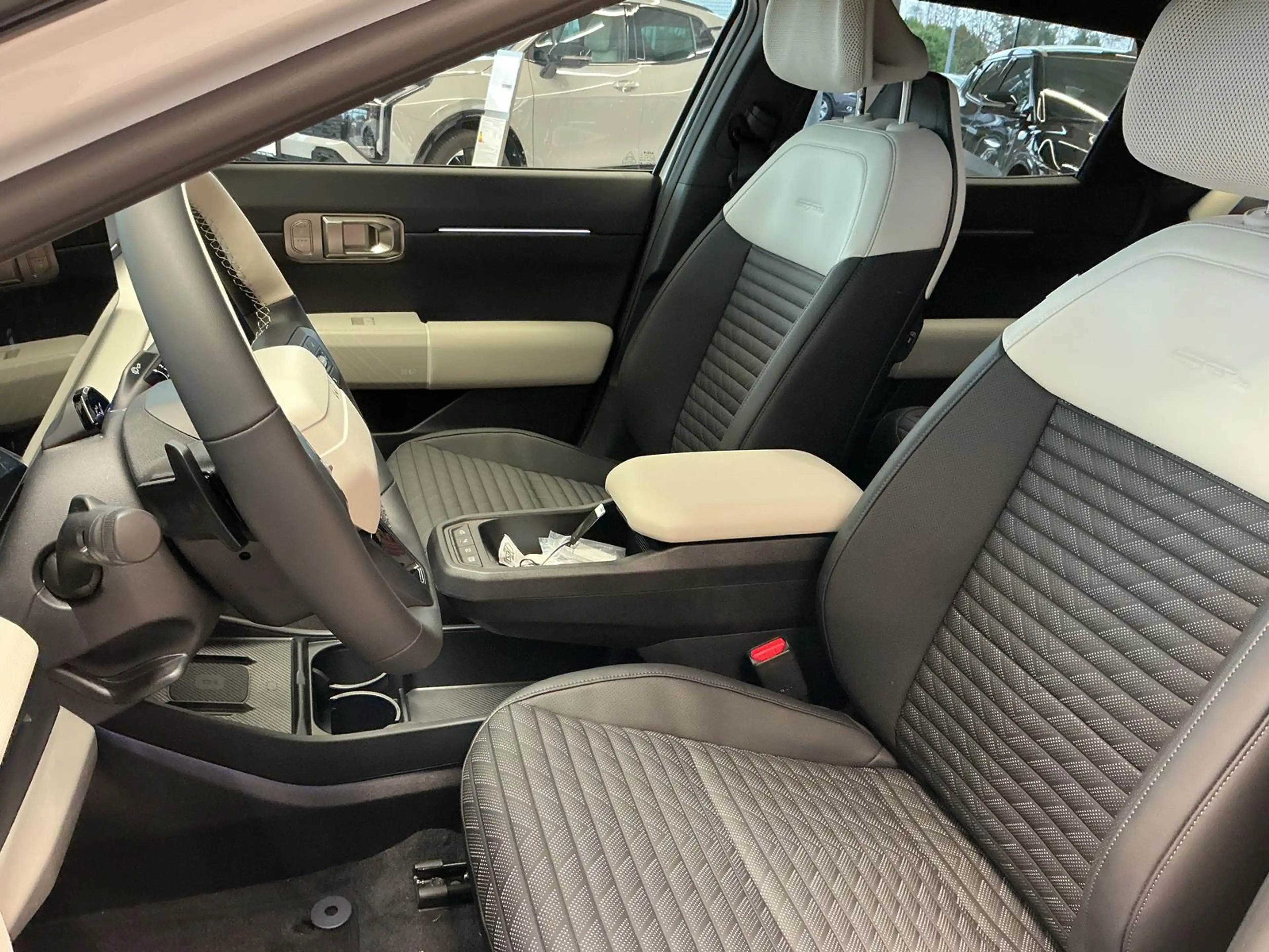 Kia EV4 FASTBACK 150 kW GT-Line P8 P9 P10 — photo 8