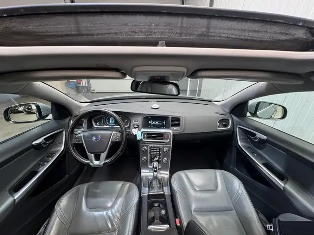 Volvo V60 view 10