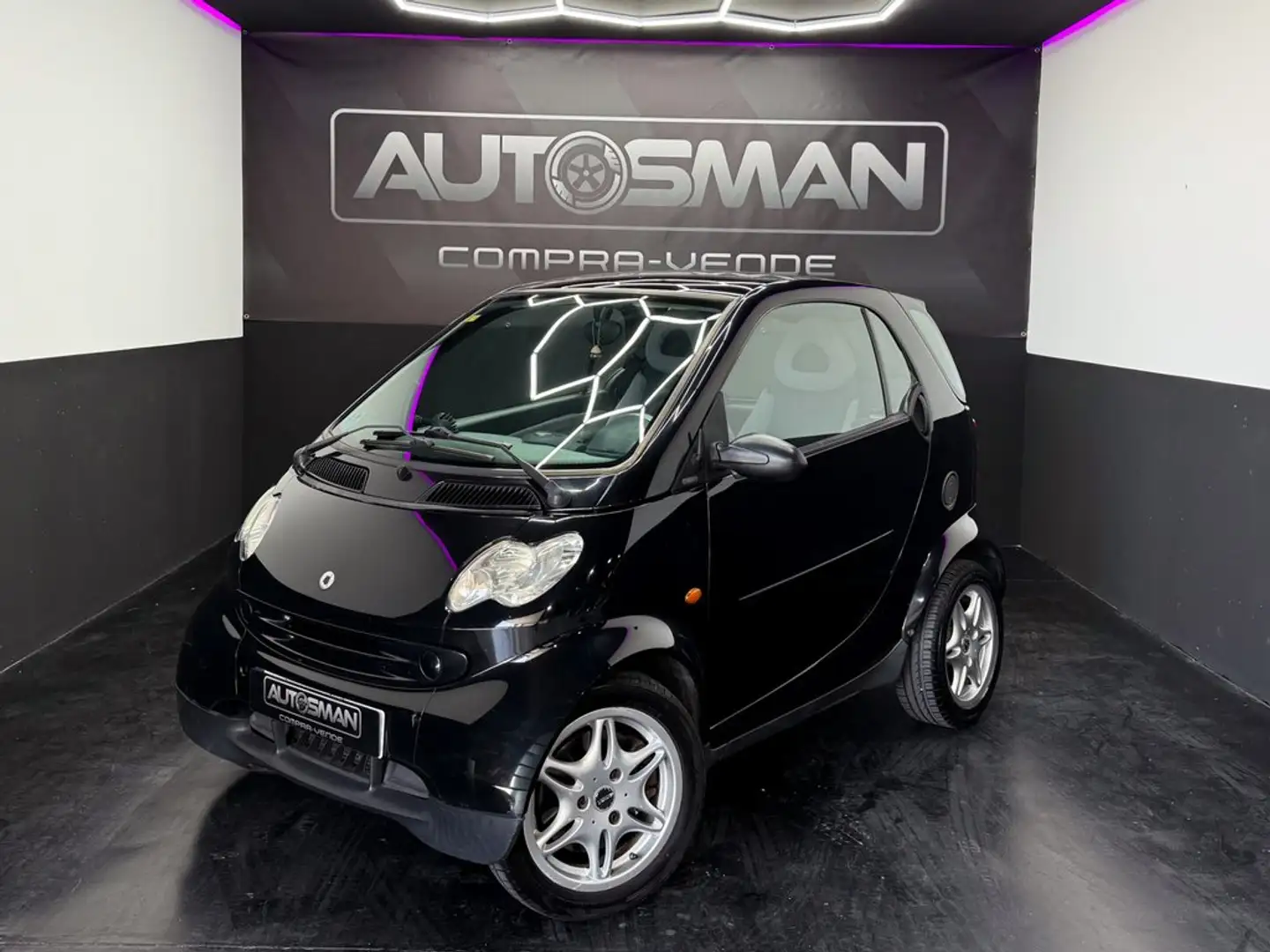 smart forTwo Coupé 45 Pure Aut. Negro - 1