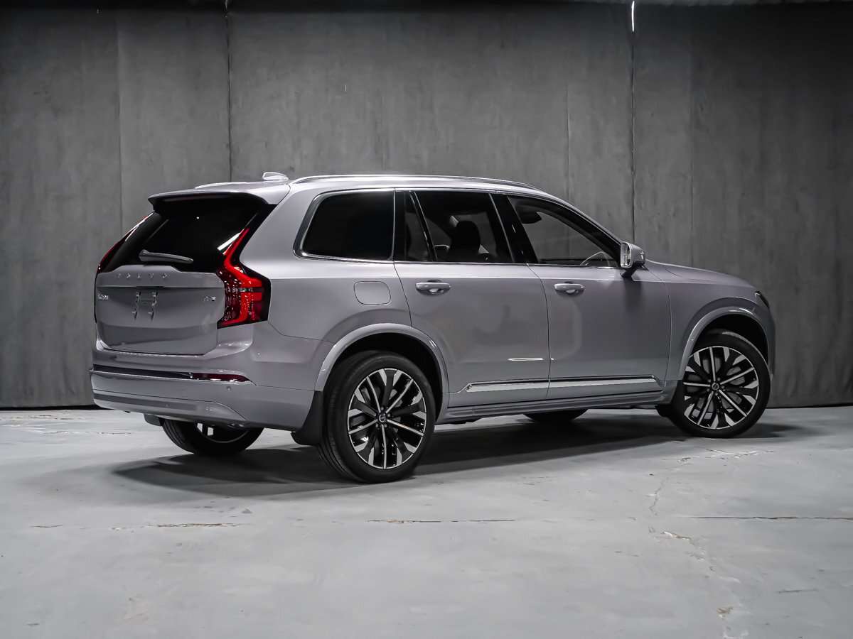 2026 Volvo XC90 Core 7-Seater (Bright Theme) alt 3