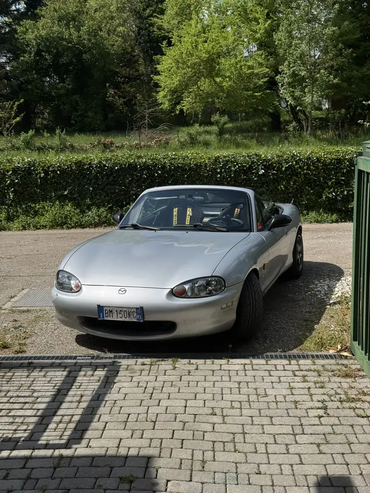 Mazda MX-5 1.6i 16v, foto 2