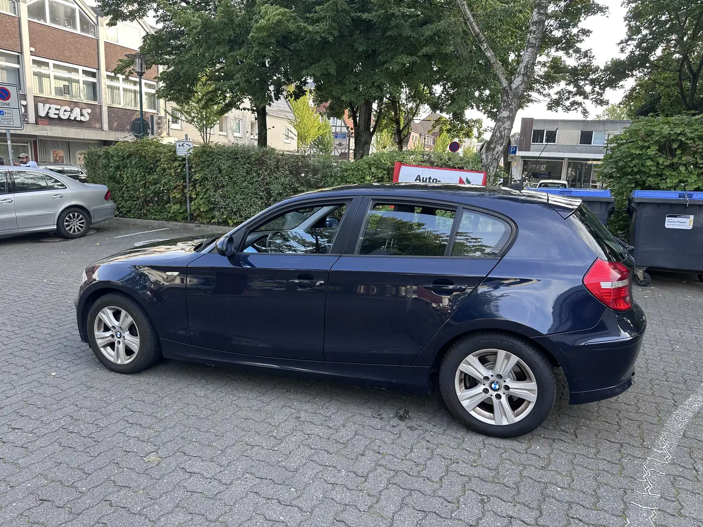 BMW 118 118d Blau - 2