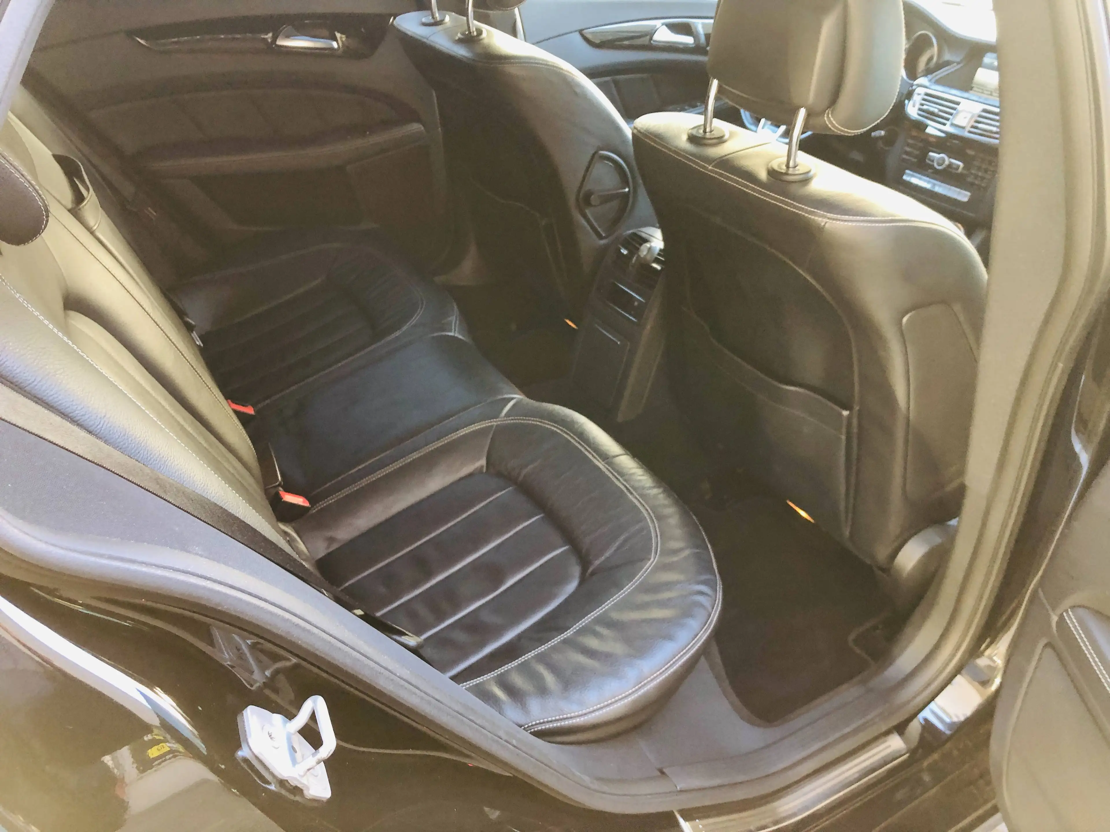 Mercedes-Benz CLS 350 CLS 350 CDI B4 4Matic (218.993)SHOOTING BREAK — photo 10