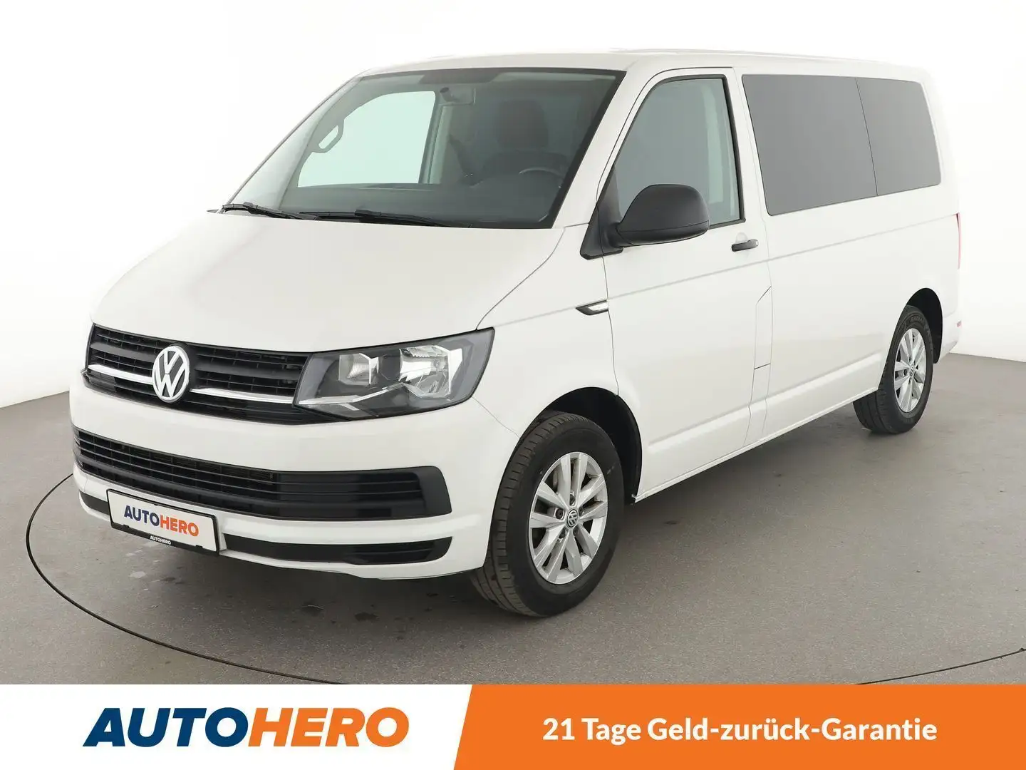 Volkswagen T6 Multivan 2.0 TDI Trendline Aut.*STHZ*KLIMA*SHZ* Weiß - 1