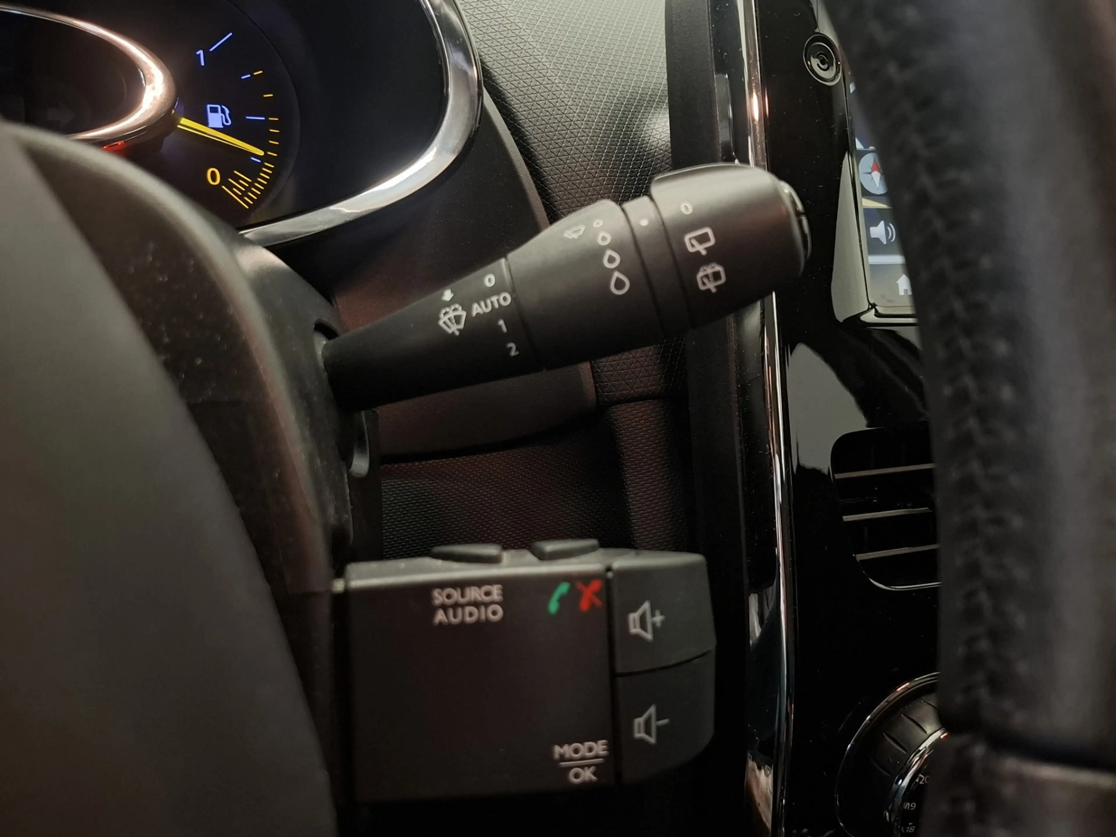 Renault Clio 1.2T Dynamique Automaat Navigatie Parkeerhulp Mooi — photo 15