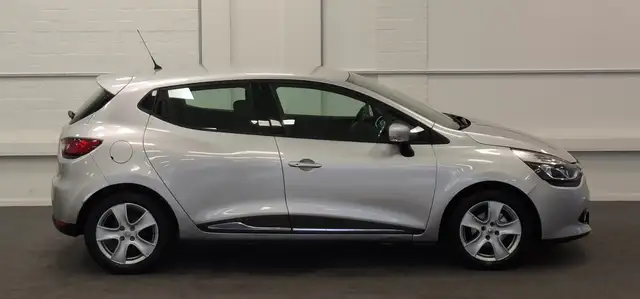 Renault Clio view 5