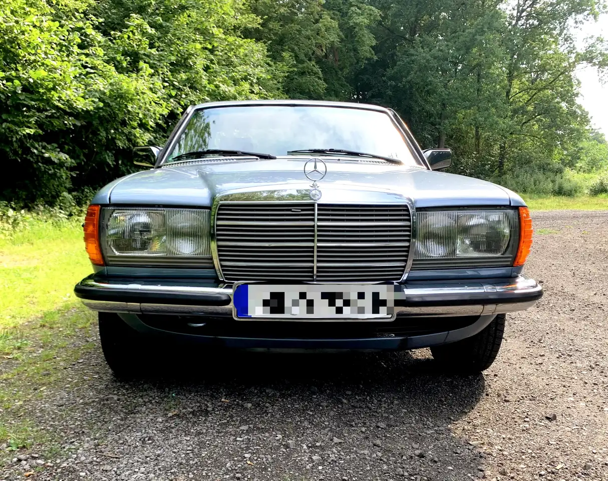 Mercedes-Benz 230 Coupe, foto 4