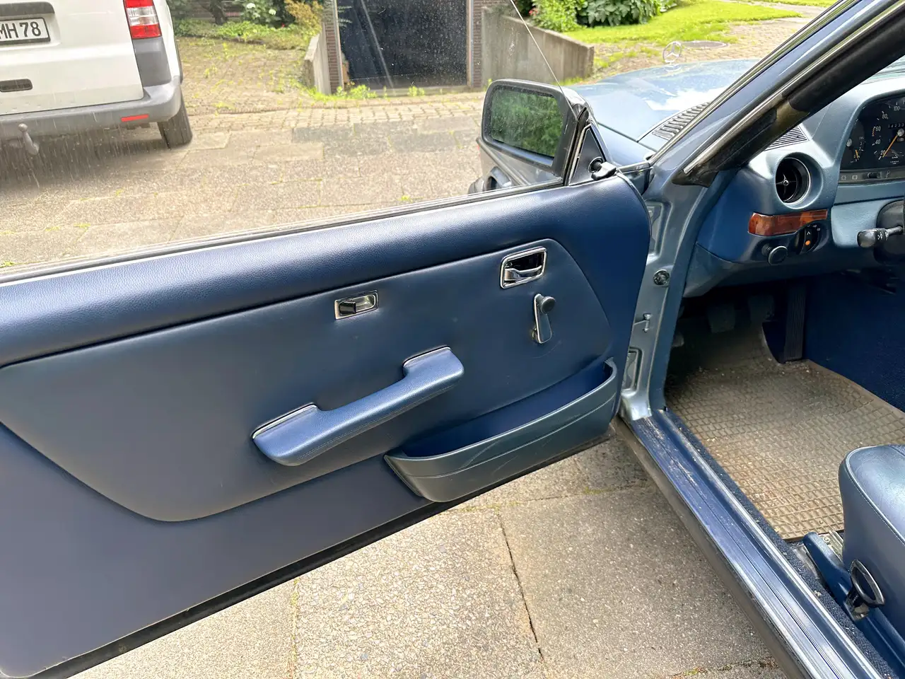 Mercedes-Benz 230 Coupe, foto 9