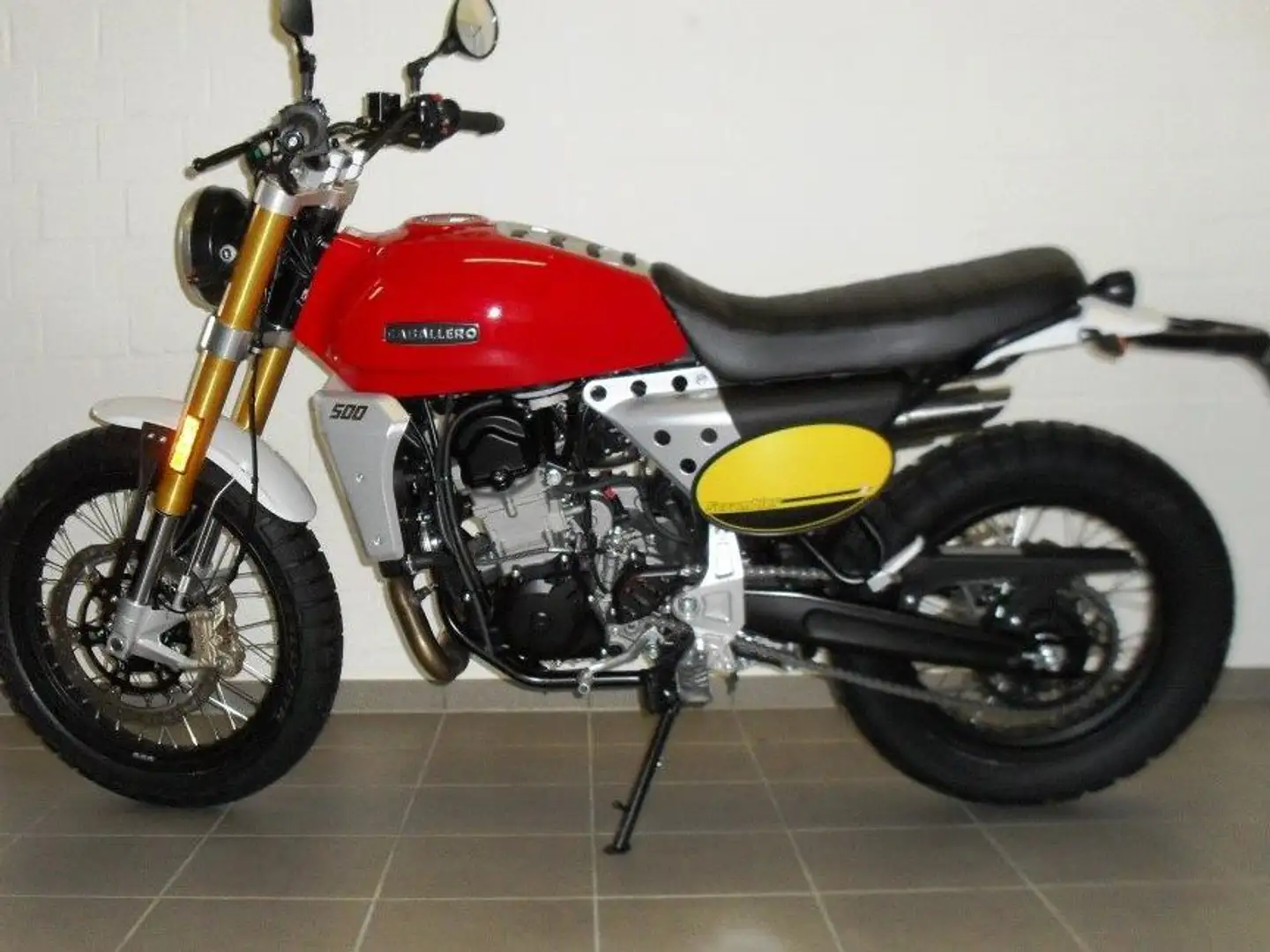 Fantic Caballero 700 Rojo - 2