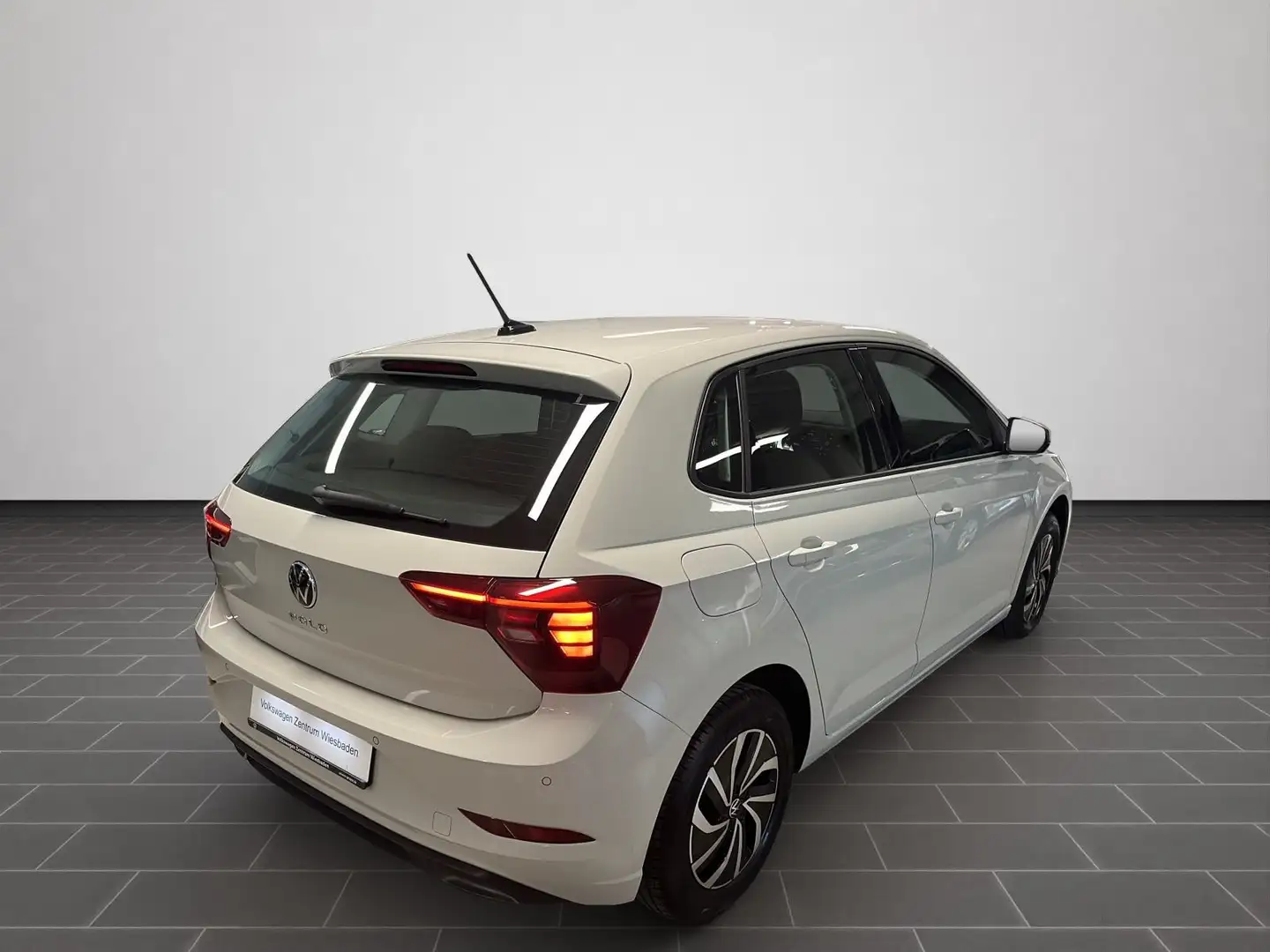 Volkswagen Polo 1.0 MPI Life, APP, Sitzh., aut.Klima, Ligh Gris - 2