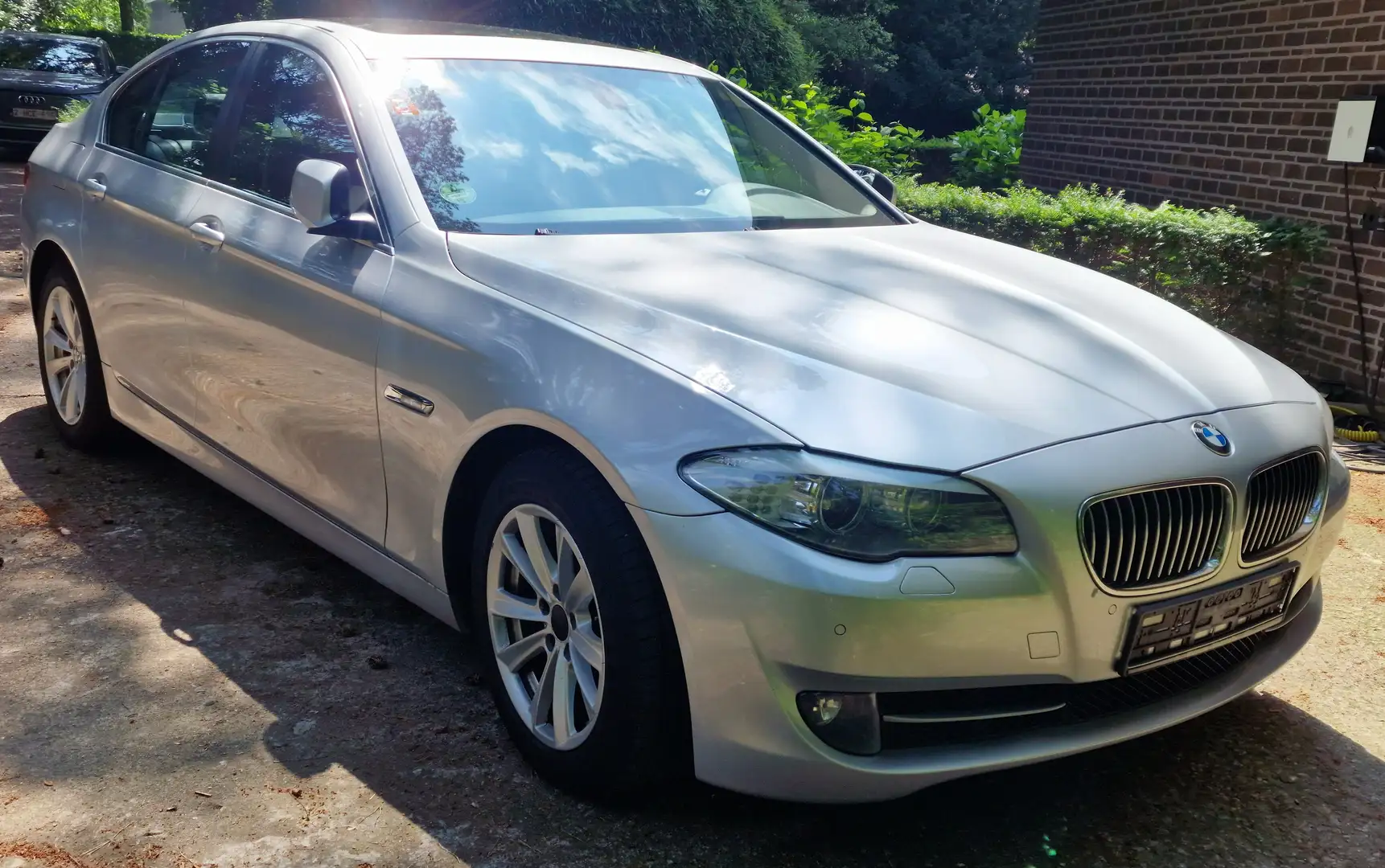 BMW 520 520d Silver - 1