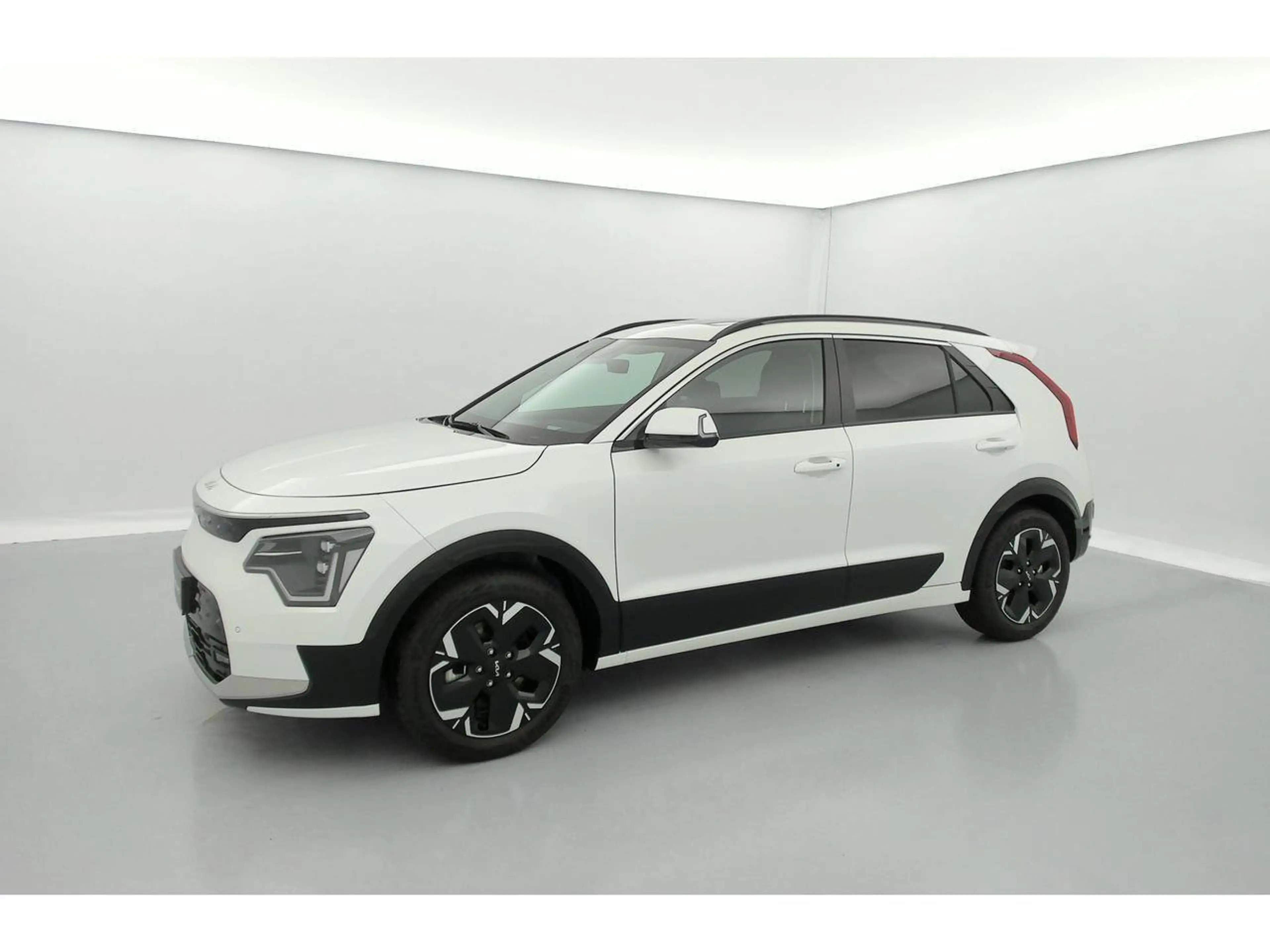 Kia e-Niro PULSE 64.8 KW/H DEMO — photo 2