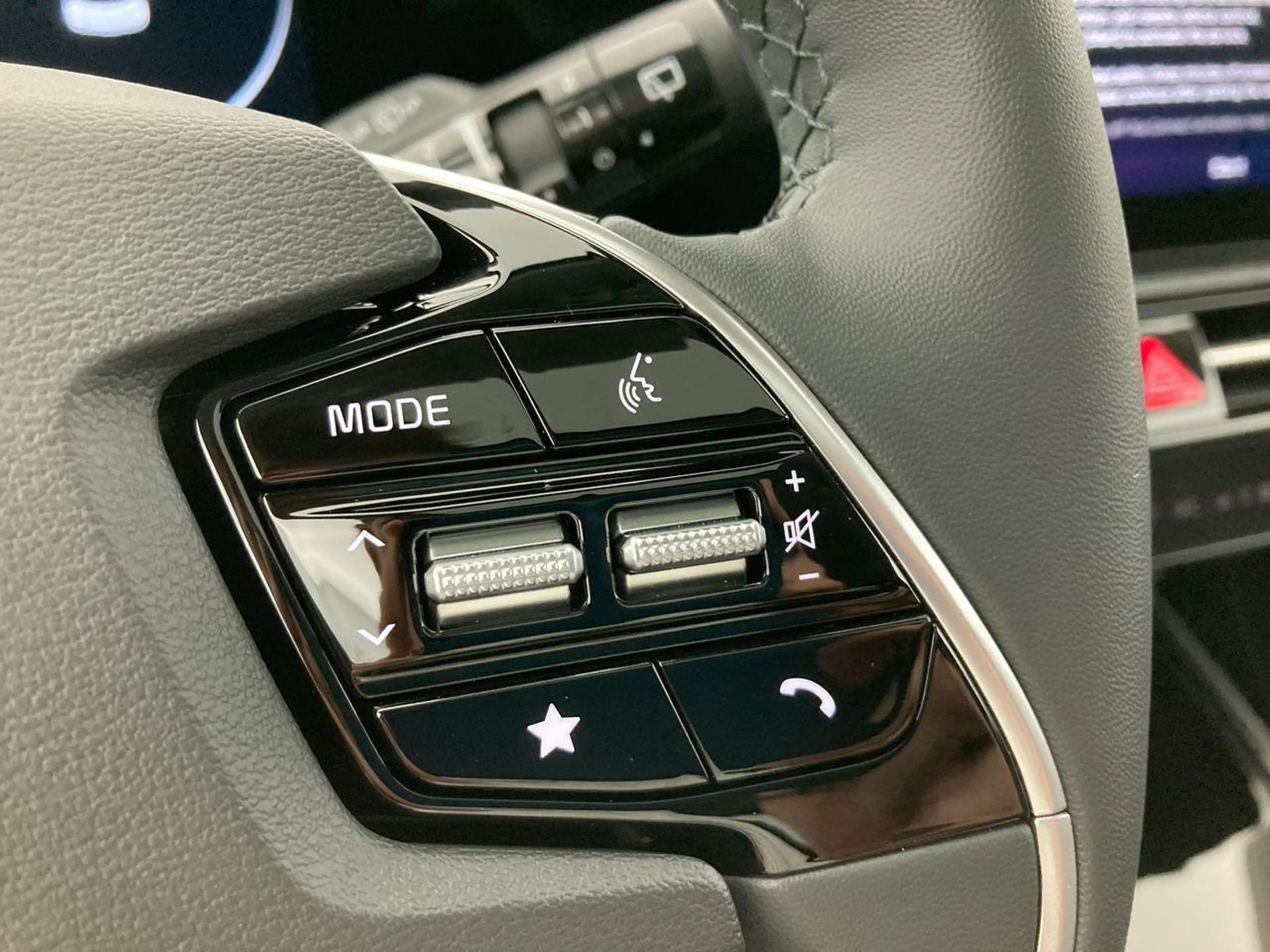 Kia e-Niro PULSE 64.8 KW/H DEMO — photo 22